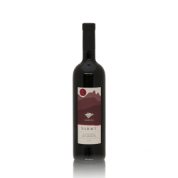 Flasche mit Nuracu Cannonau von Surrau